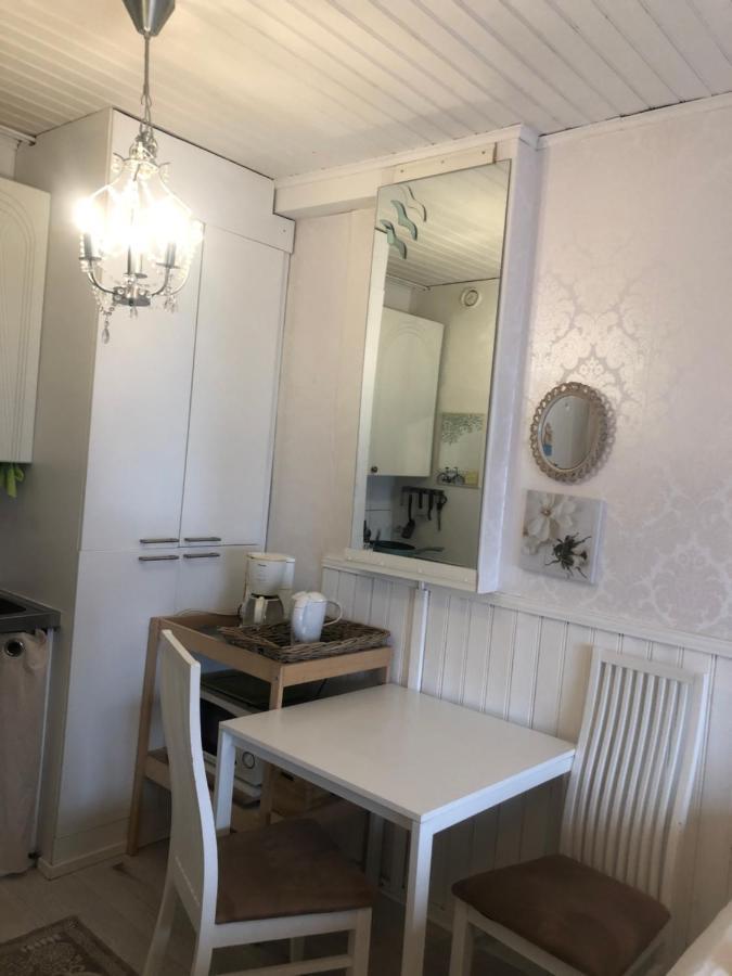 Puutaloasunto 1.8 Km Turun Aurajoelta Apartamento Turku Exterior foto
