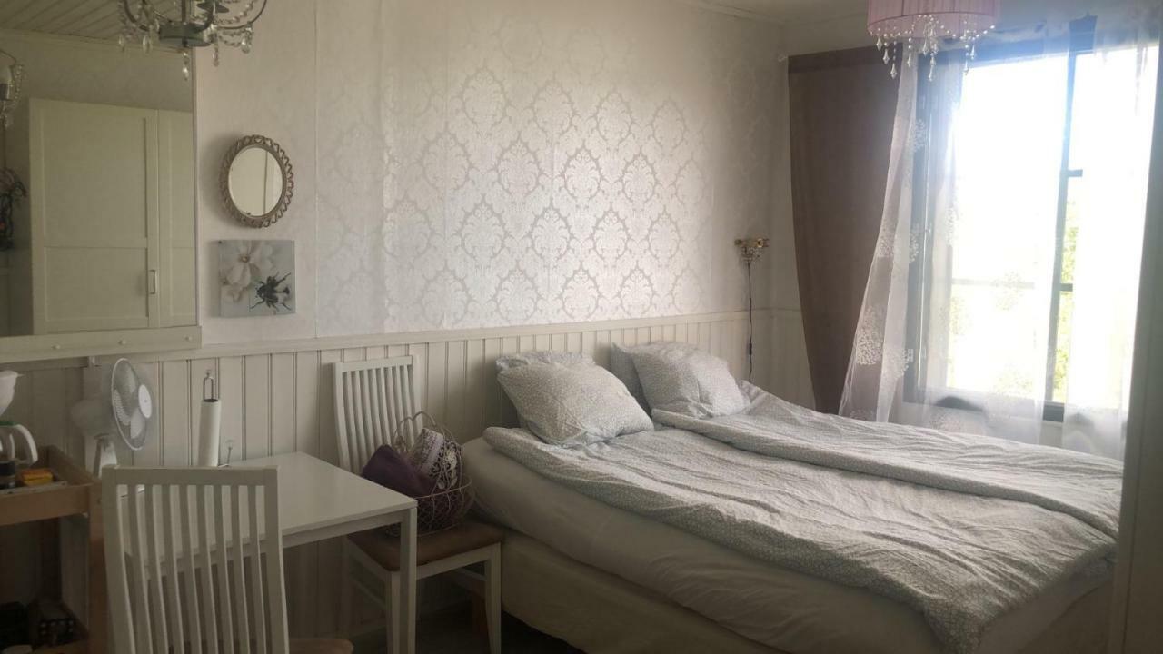 Puutaloasunto 1.8 Km Turun Aurajoelta Apartamento Turku Exterior foto